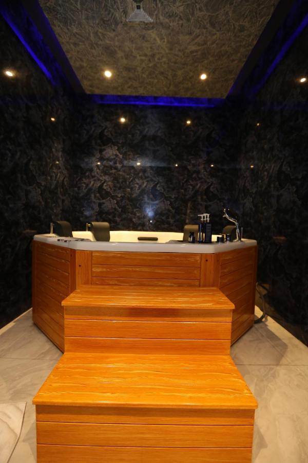 The Orchard Hotel Lahore Exterior foto